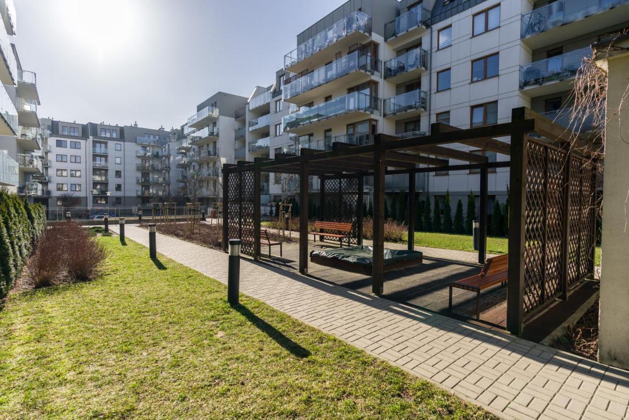 Czarnieckiego With Free Parking By Renters * Poznan