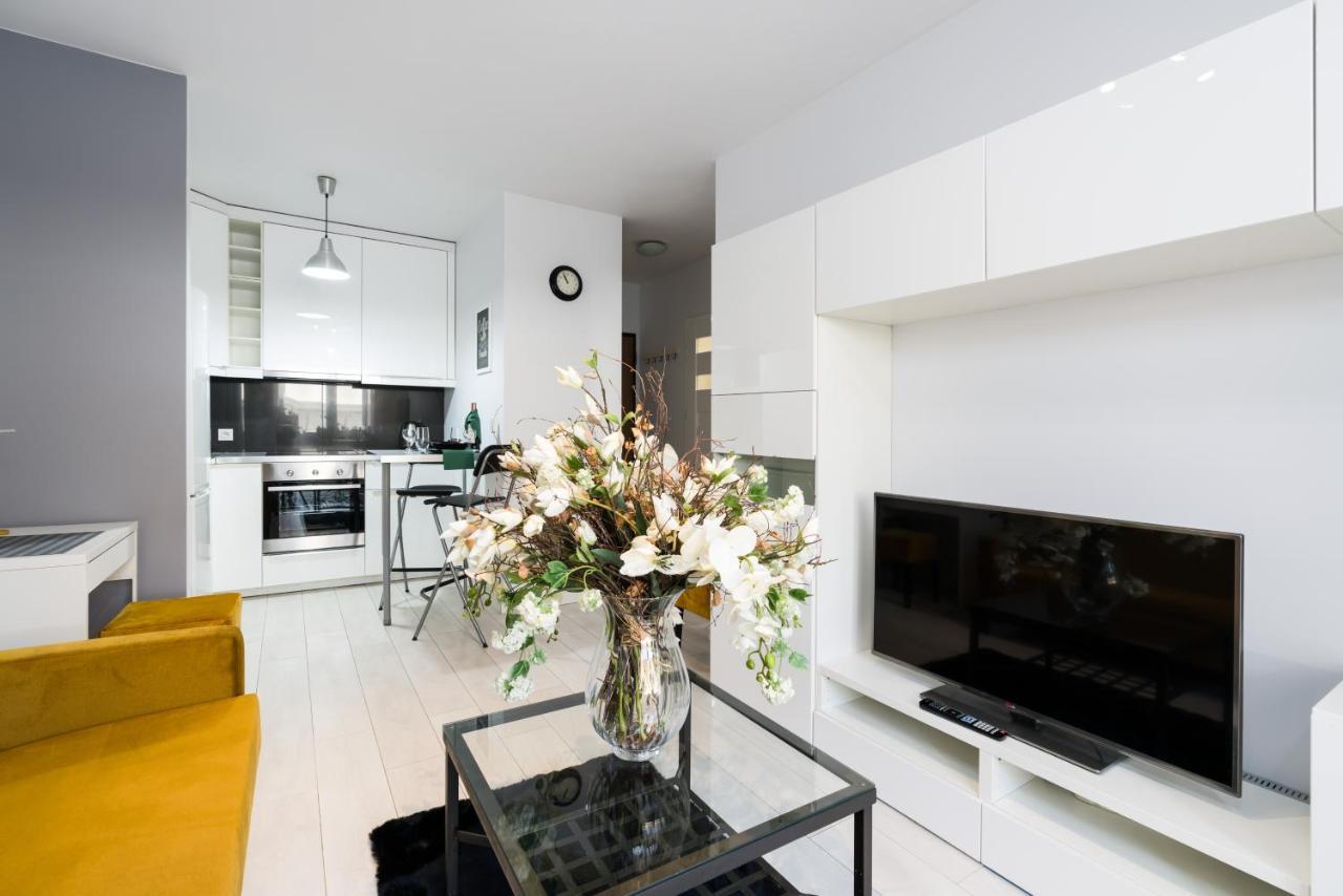 Apartment Czarnieckiego With Free Parking By Renters *