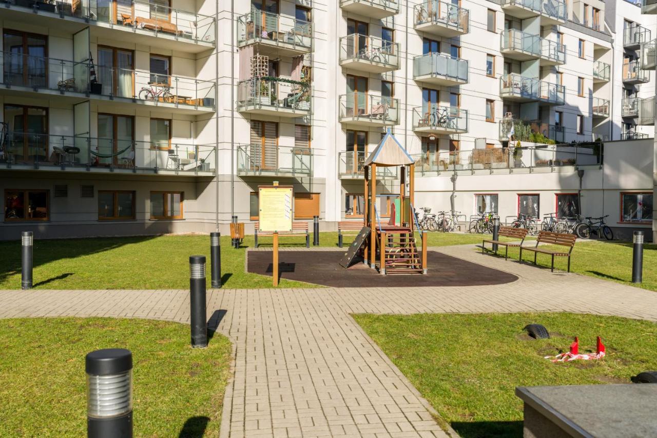 Czarnieckiego With Free Parking By Renters Poznan